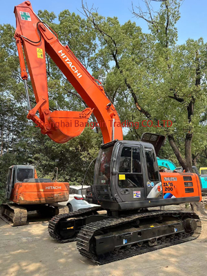 Günstige, gebrauchte Hitachi ZX200 Bagger mit hoher Effizienz und Leistung