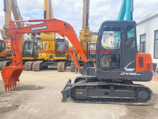 Gebrauchtes Doosan DH55 Crawler Bagger mit geringer Arbeitszeit und Original-Hydraulikpumpe