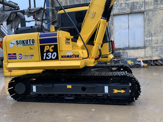 Komatsu PC130 in ausgezeichnetem Zustand.