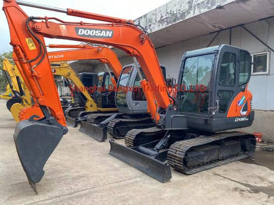 Beste gebrauchte Minibaggermaschine Doosan DX60 in Shanghai mit EPA/CE-Zertifizierung