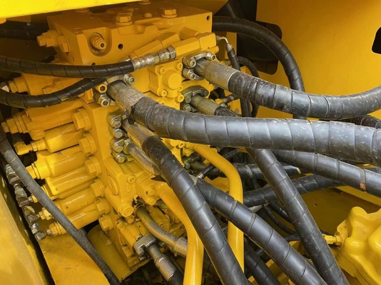 Komatsu PC210LC-8 Second Hand Bagger mit Original-Hydraulikpumpe und Leistung