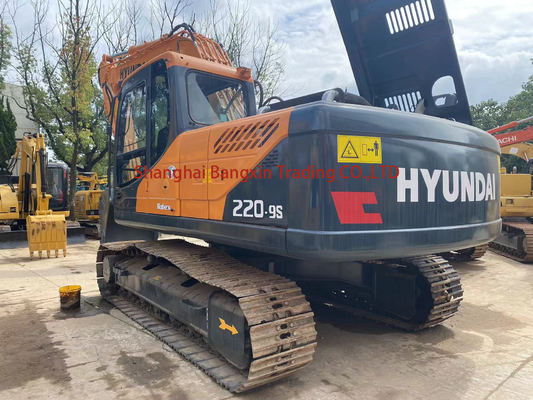 110 000 gebrauchte Bagger Hyundai R220-9S perfekt für jedes Bauprojekt in Korea