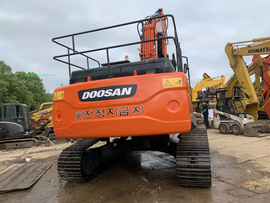 Schwere Baumaschine Doosan Dx300 Gebrauchtbagger mit Ersatzteilen