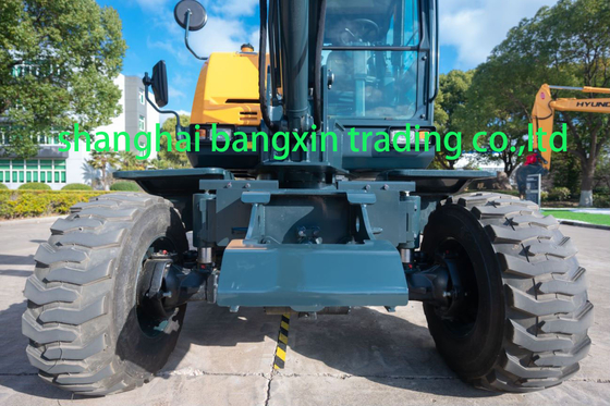 Günstiges Gebraucht-Hyundai HW60 Bagger mit Cummins-Motor in gutem Zustand