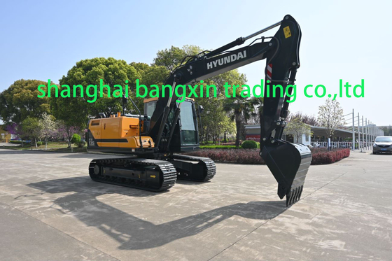 Hyundai HX135 Bagger 13,5 Tonnen 800 Arbeitsstunden Maschinenbau