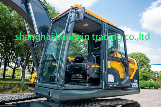 Gebrauchtes Hyundai HX155L Bagger mit 89 kW Leistung in ausgezeichnetem Zustand