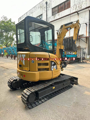 Starke Leistung und hydraulische Stabilität Kleinmaschine Minibagger CAT 303